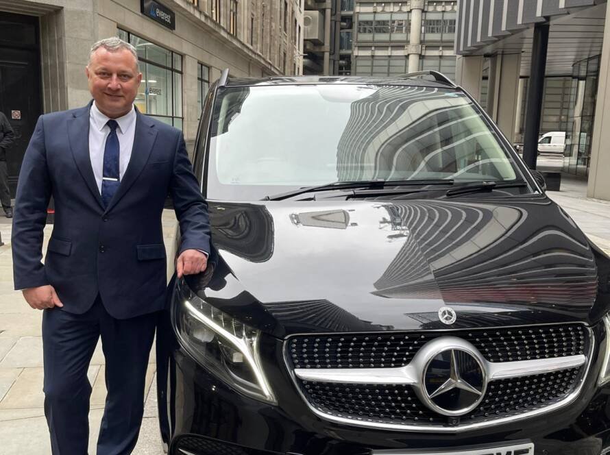 How to become chauffeur